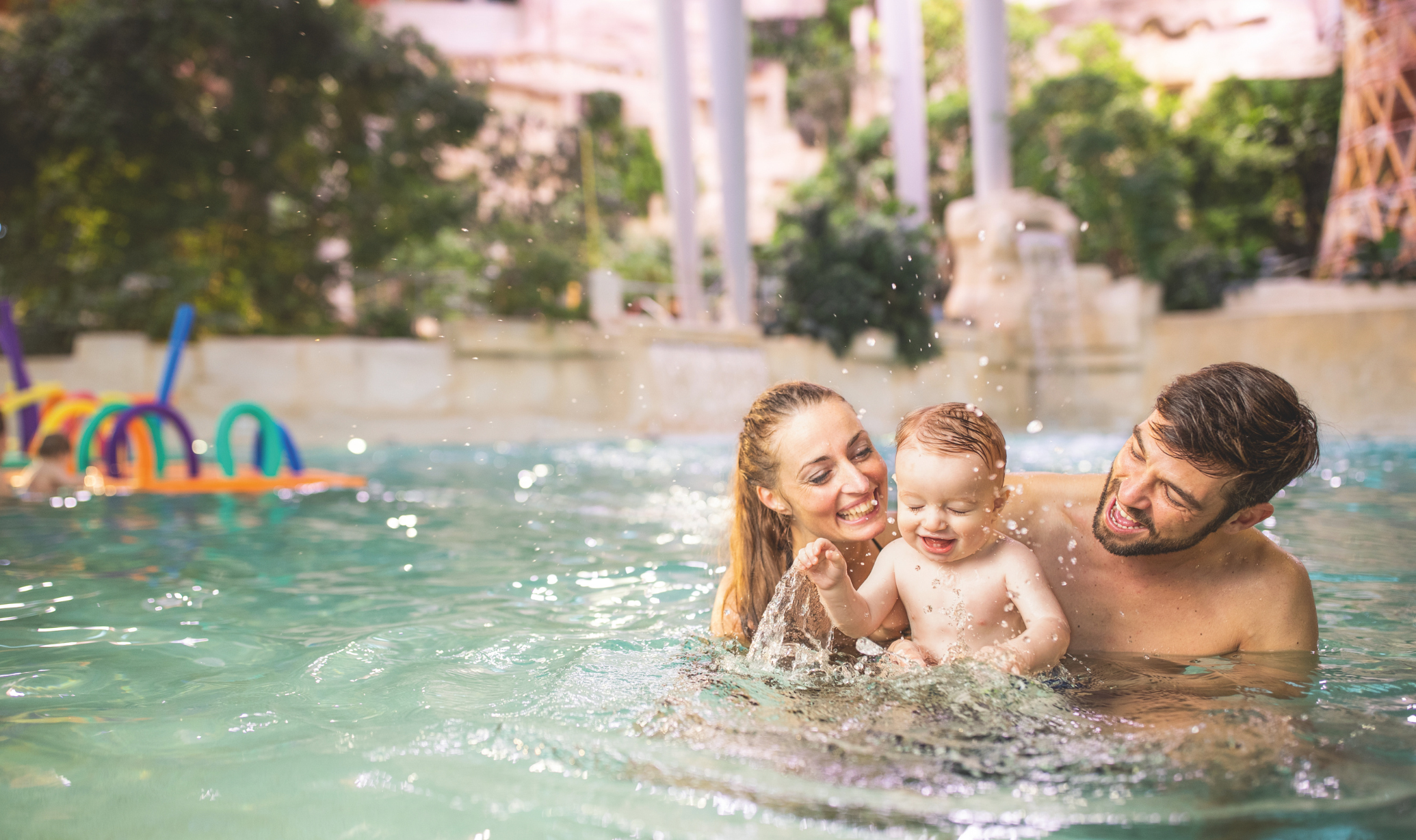 MagicBreaks Aventuras acuáticas en Les Villages Nature® París banner del carrusel