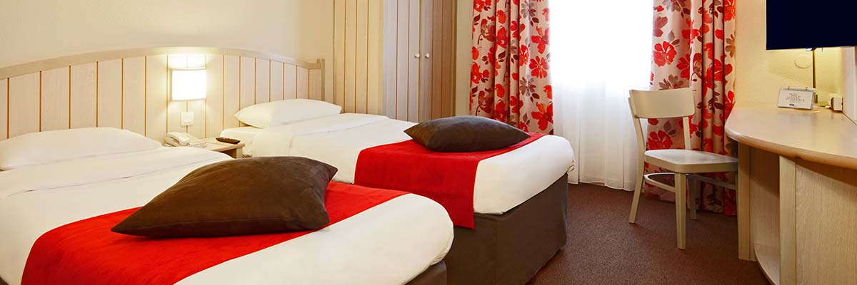 MagicBreaks Hotel Rooms carousel banner