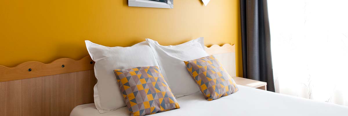 MagicBreaks Hotel Rooms carousel banner