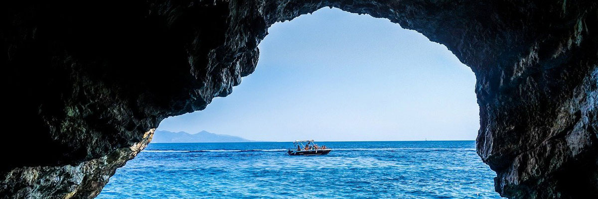 MagicBreaks Greek Villas carousel banner