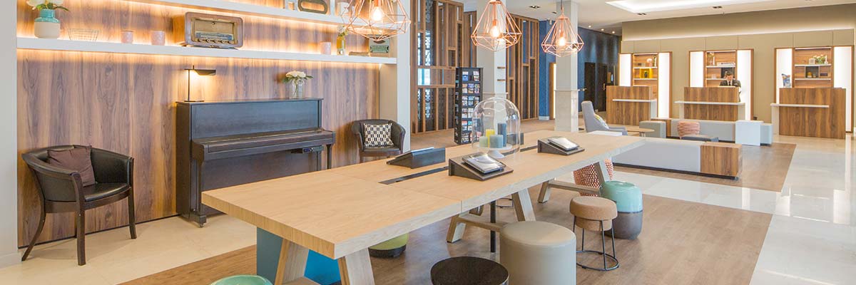 MagicBreaks Hotel Overview carousel banner