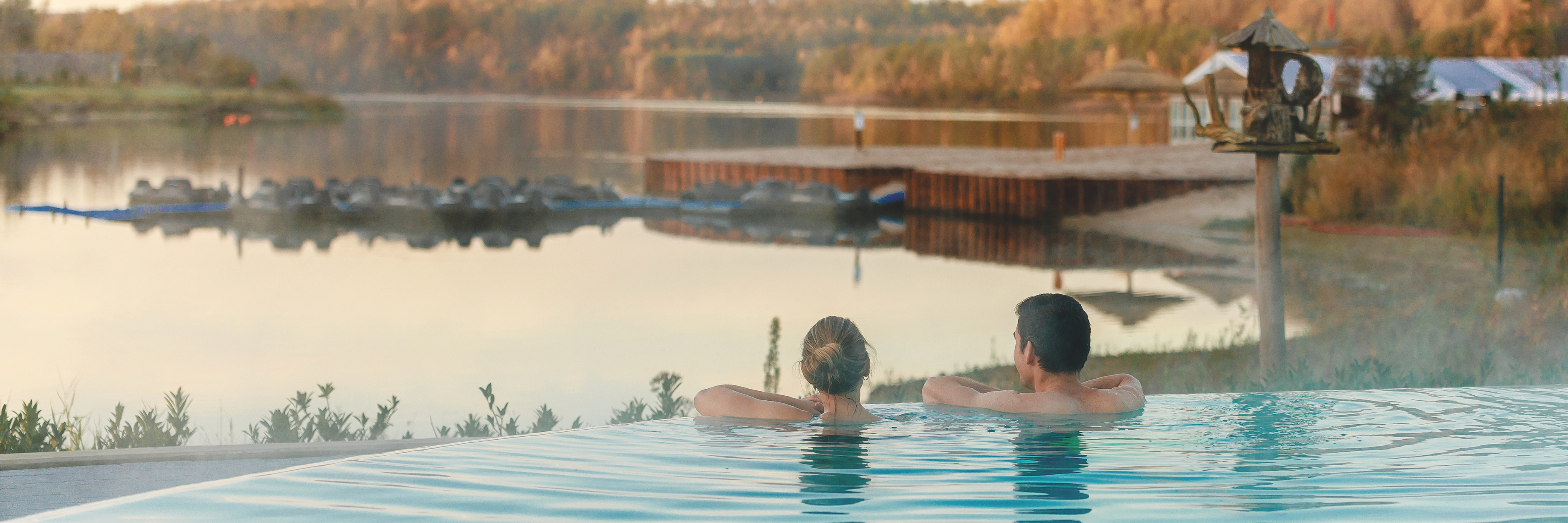 MagicBreaks Facilities carousel banner