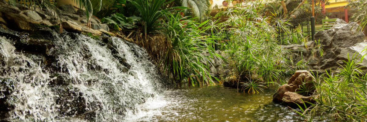 MagicBreaks Facilities carousel banner