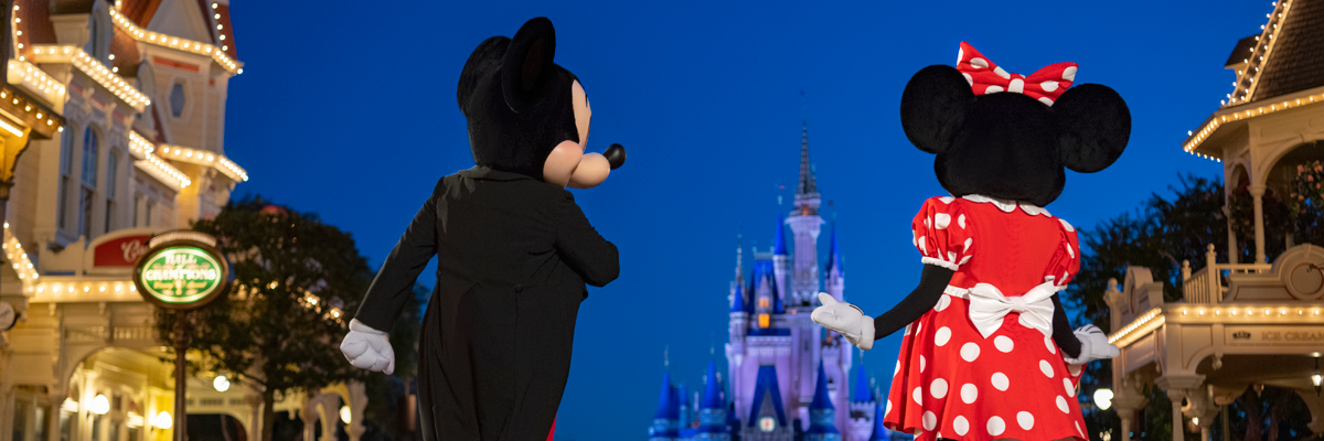 MagicBreaks Calle principal carousel banner