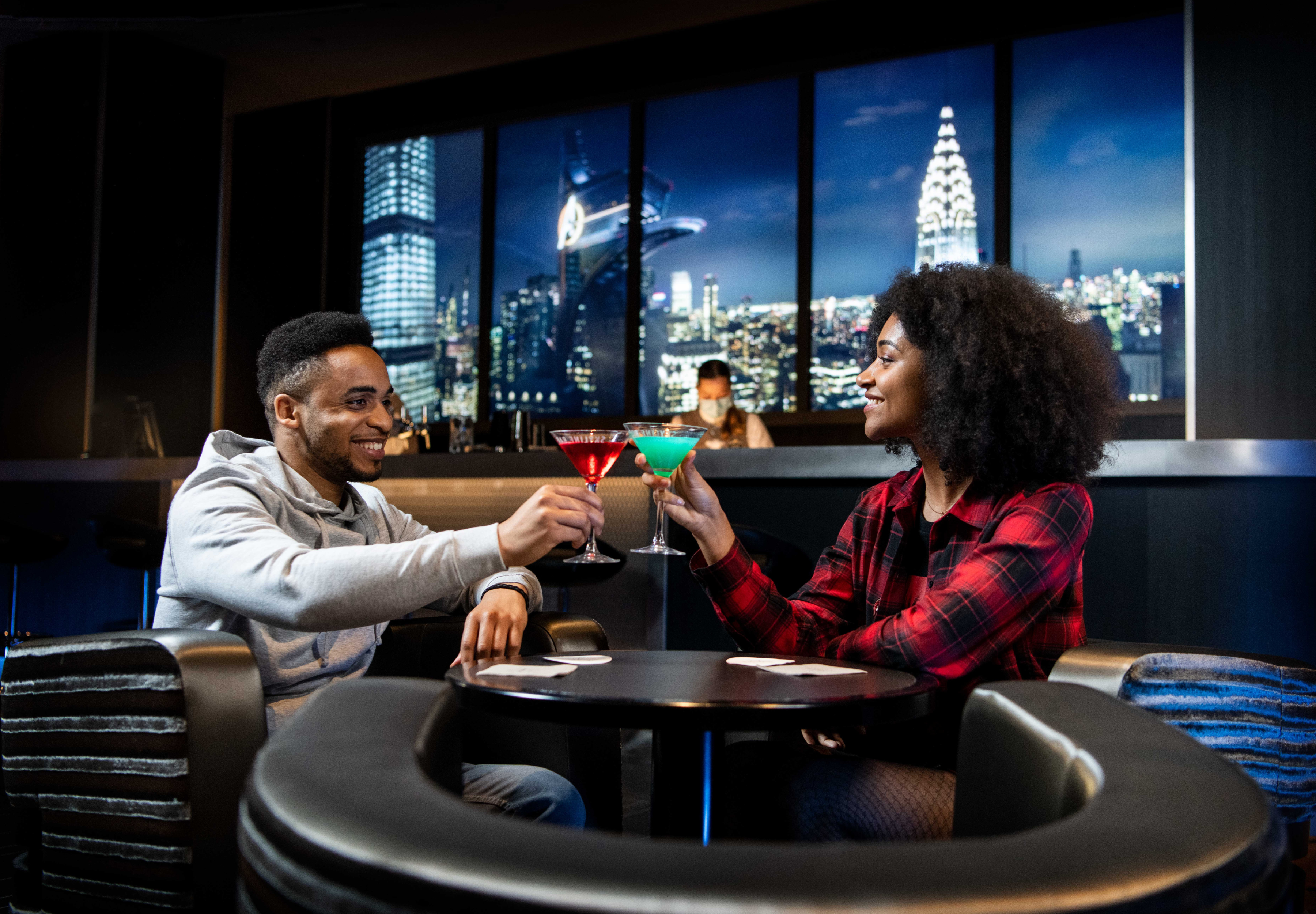 MagicBreaks Hotel Disney de Nueva York: El arte de Marvel carousel banner