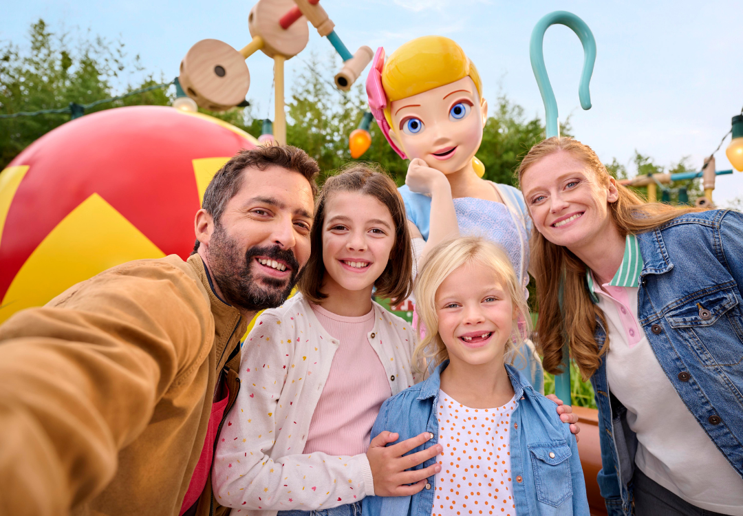 MagicBreaks Disney PhotoPass carousel banner