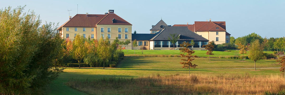 MagicBreaks Hotel Reviews carousel banner