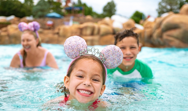 MagicBreaks ¡Reserva tu aventura en Florida y recibe un kit sorpresa gratuito repleto de sorpresas mágicas! banner del carrusel